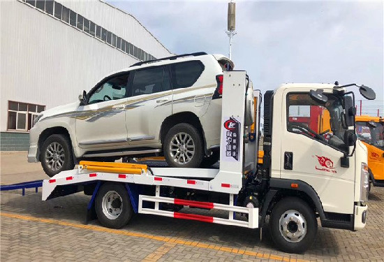 國六重汽豪沃藍牌轎運車